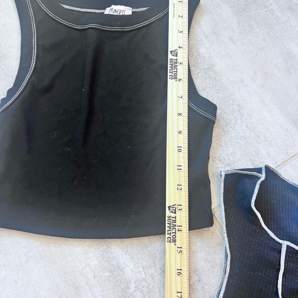 Princess Polly Black Ribbed Crop Top Sleeveless Tank Top Two Pack Women's - Picture 5 of 8